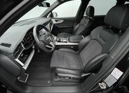 Audi Q7 4