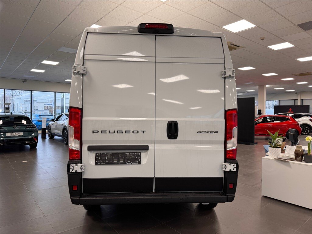 Peugeot Boxer Skříň 2,2 l 132 kw
