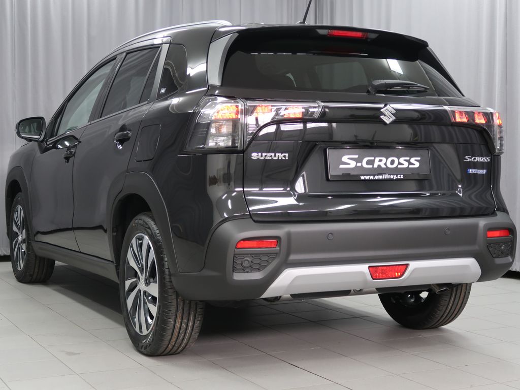 Suzuki S-Cross