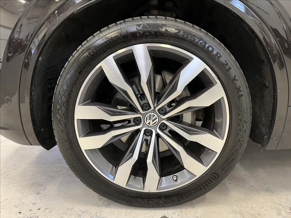 Volkswagen Touareg SUV / Terénní 3,0 l 210 kw