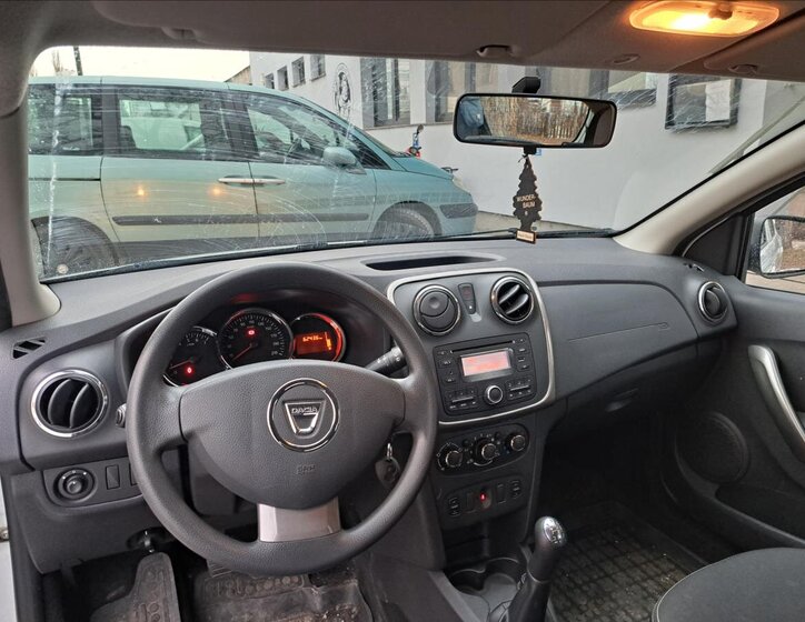 Dacia Sandero Hatchback 1,1 l 54 kw