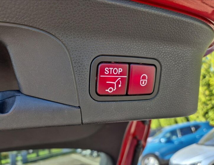 Mercedes-Benz GLC Hatchback 2,0 l 180 kw