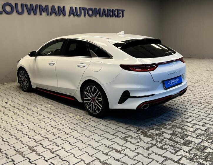 KIA ProCeed Hatchback 1,6 l 150 kw