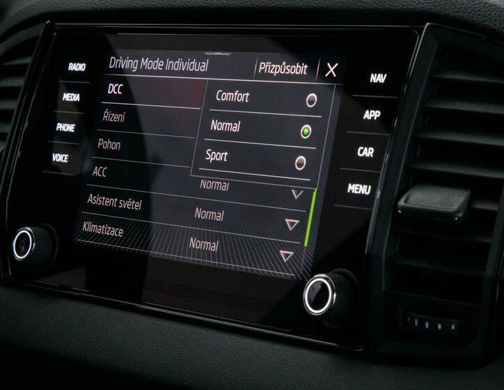 Škoda Karoq SUV 2,0 l 110 kw