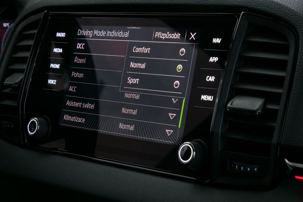 Škoda Karoq SUV 2,0 l 110 kw