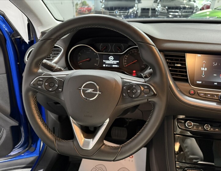 Opel Grandland X 8