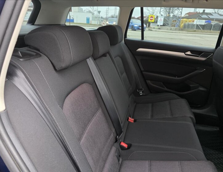 Volkswagen Passat 26