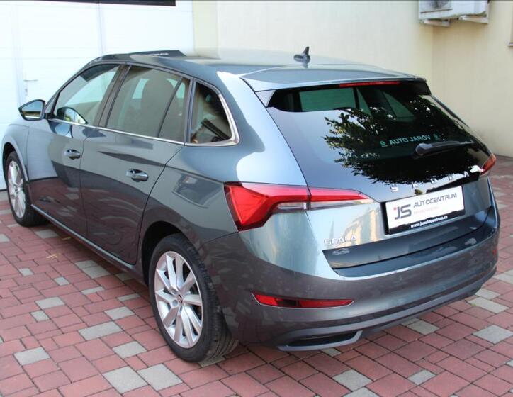 Škoda Scala 10