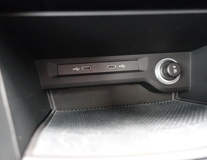 Volkswagen Touran 26