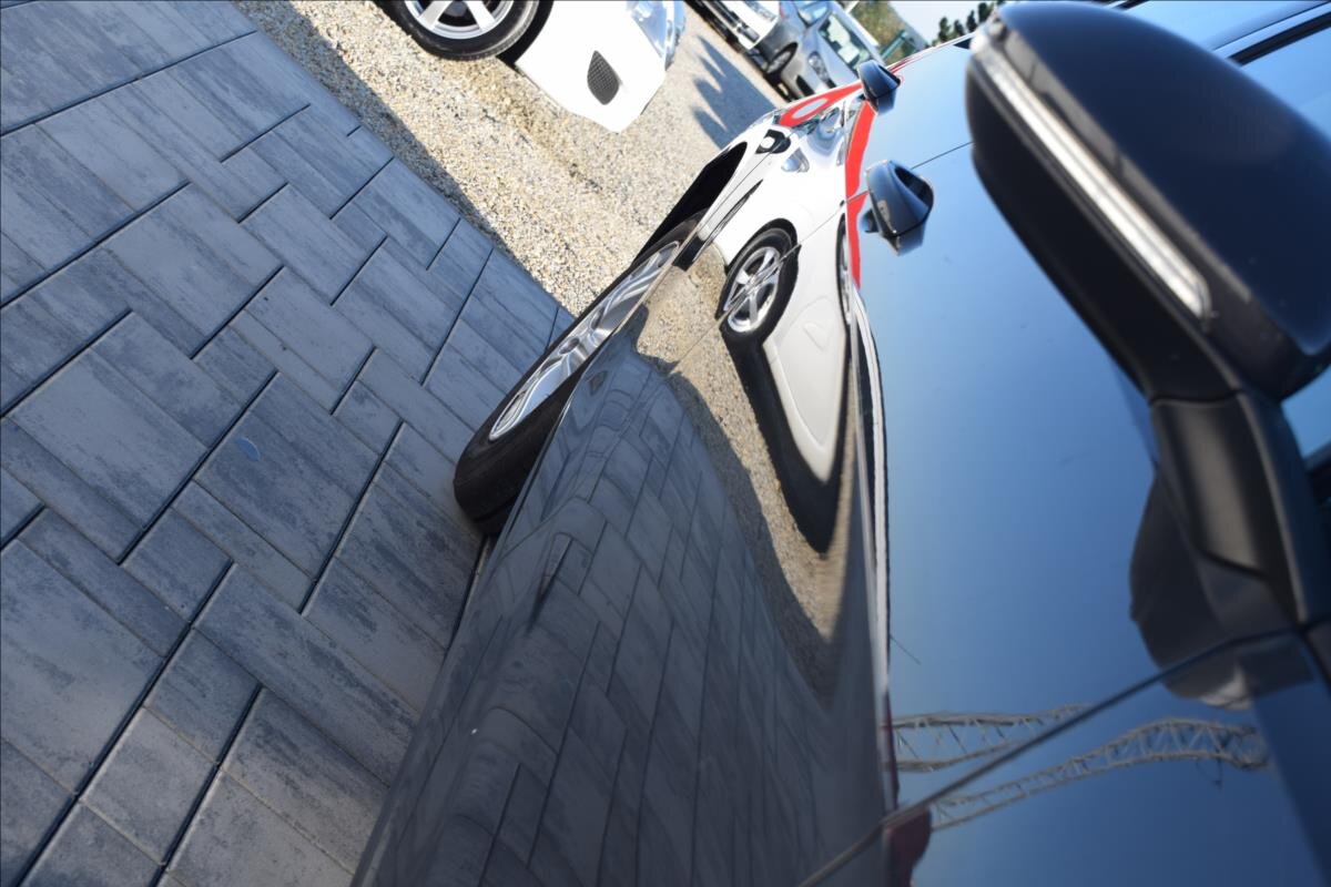 Volkswagen Golf Kombi 1,2 l 63 kw