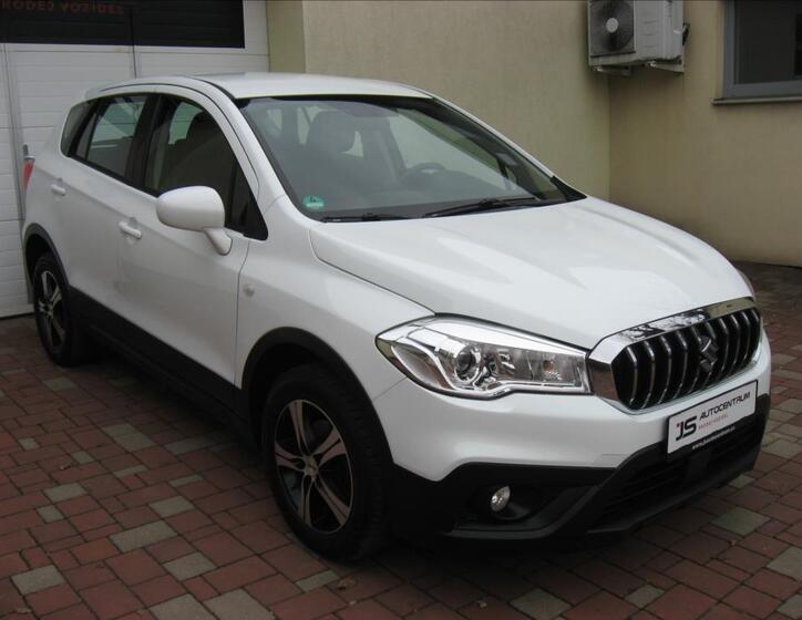 Suzuki S-Cross 5