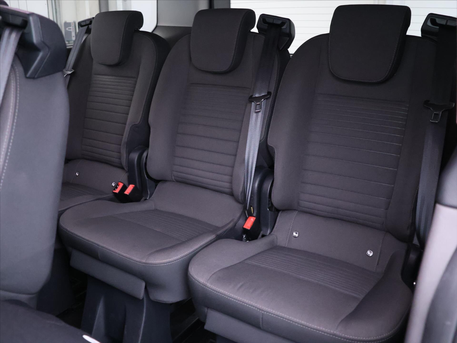 Ford Tourneo Custom Kombi 2,0 l 125 kw