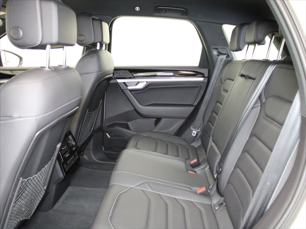 Volkswagen Touareg SUV 3,0 l 210 kw