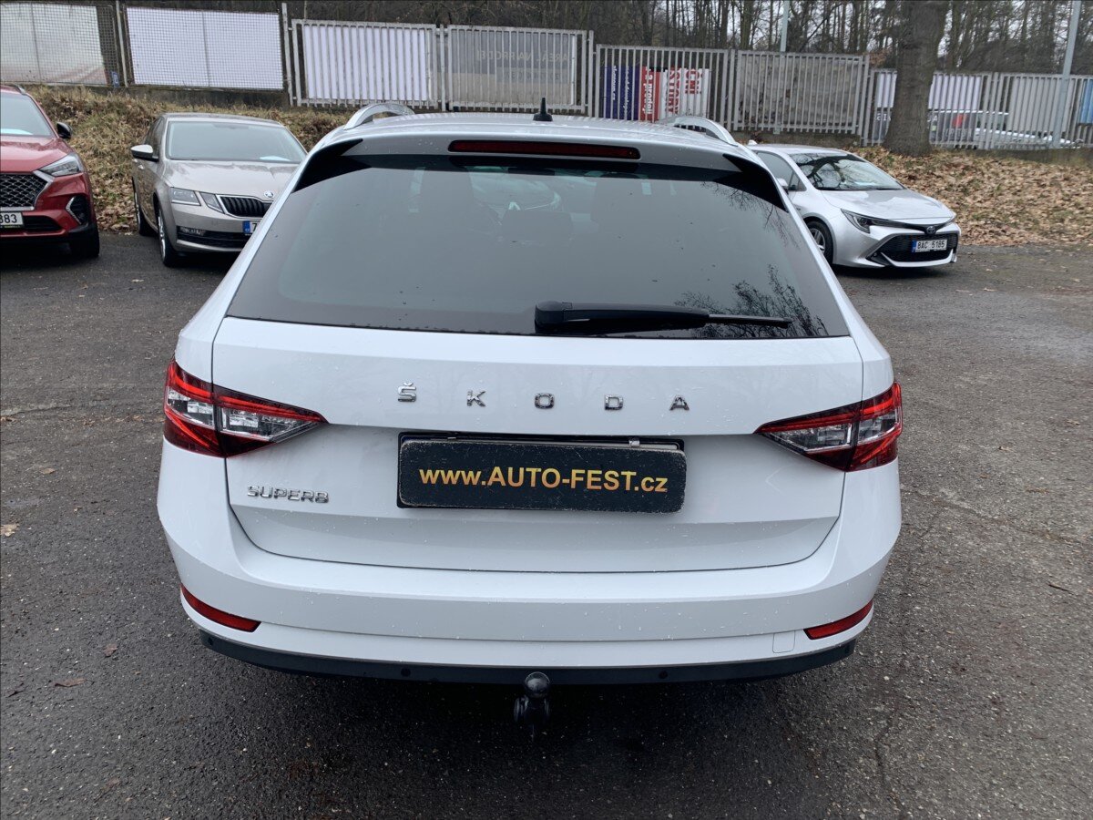 Škoda Superb Kombi 2,0 l 110 kw