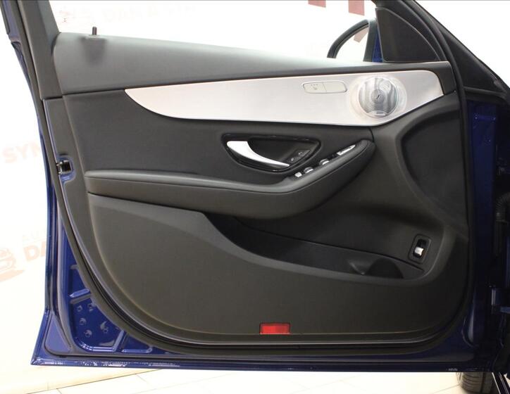 Mercedes-Benz Třídy C 9