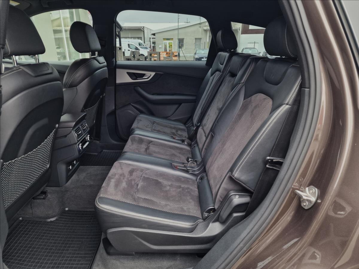 Audi Q7 SUV / Terénní 3,0 l 210 kw