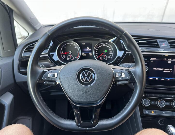 Volkswagen Touran 11