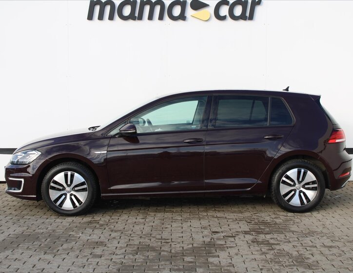Volkswagen e-Golf 4