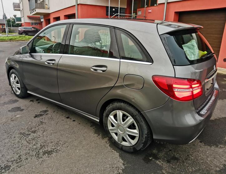 Mercedes-Benz Třídy B 9