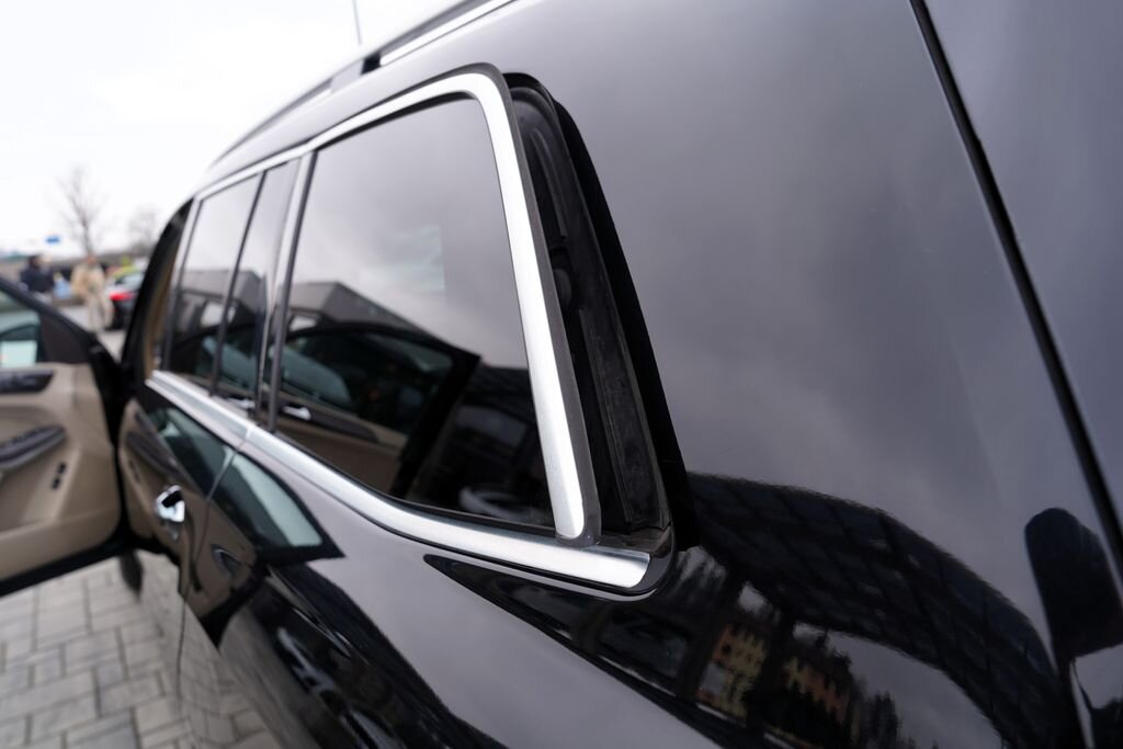 Mercedes-Benz GL SUV / Terénní 4,7 l 320 kw