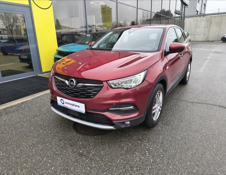Opel Grandland SUV / Terénní 1,2 l 96 kw