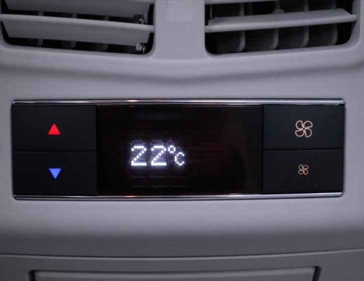 Mercedes-Benz Třídy E Sedan / Limuzína 3,5 l 245 kw