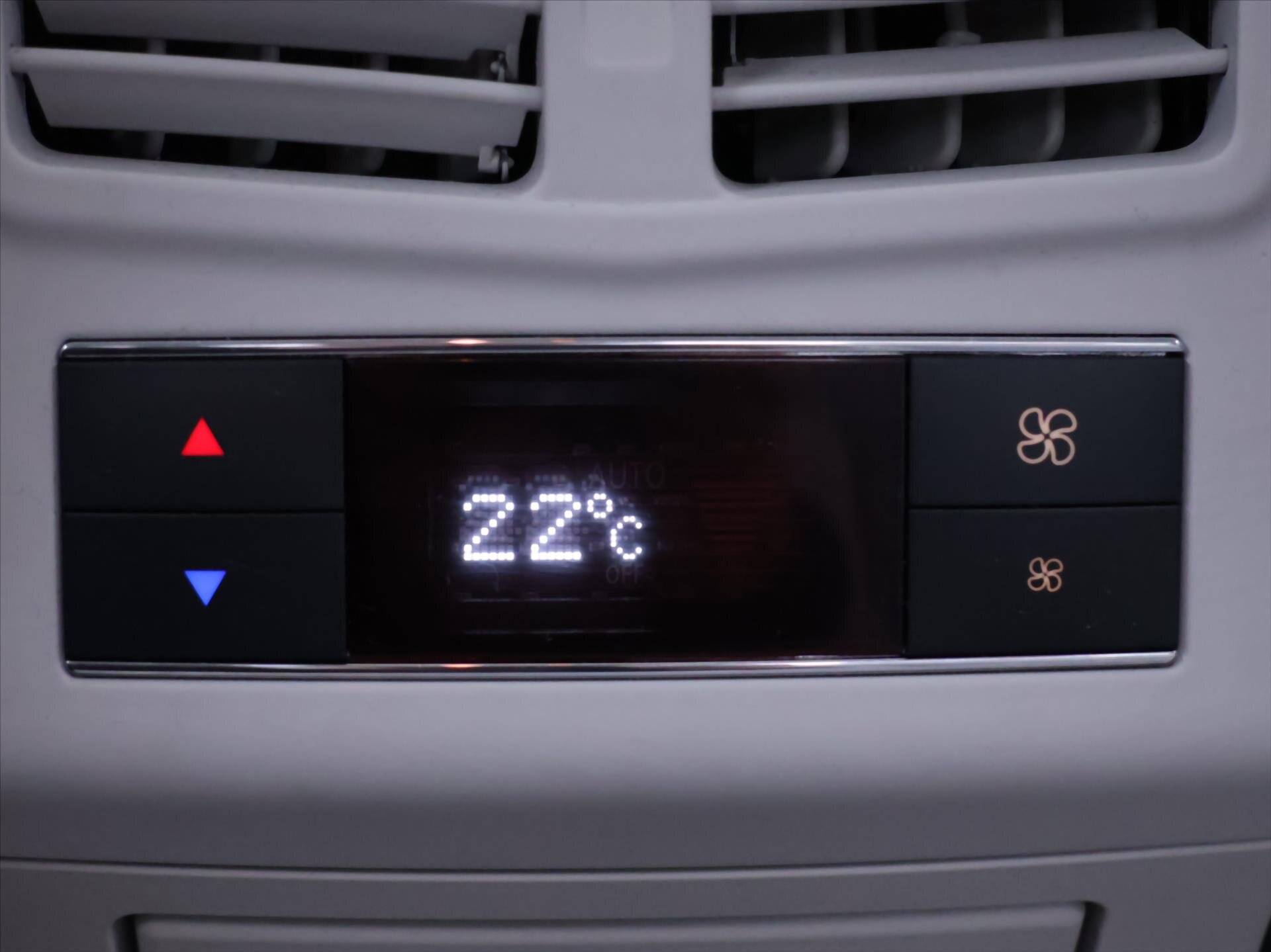 Mercedes-Benz Třídy E Sedan / Limuzína 3,5 l 245 kw