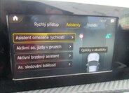 Mercedes-Benz CLA Kombi 1,5 l 85 kw