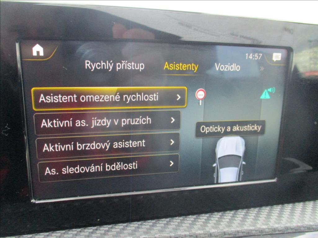 Mercedes-Benz CLA Kombi 1,5 l 85 kw