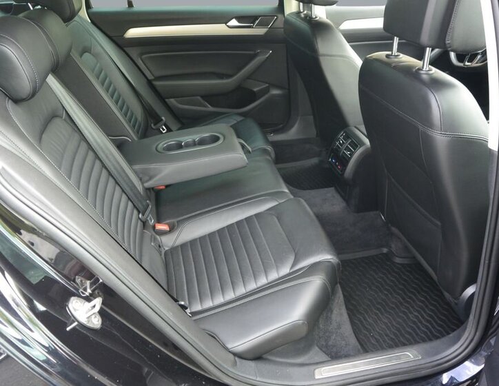 Volkswagen Passat Kombi 2,0 l 176 kw