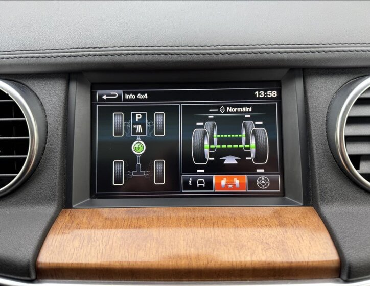 Land Rover Discovery 23