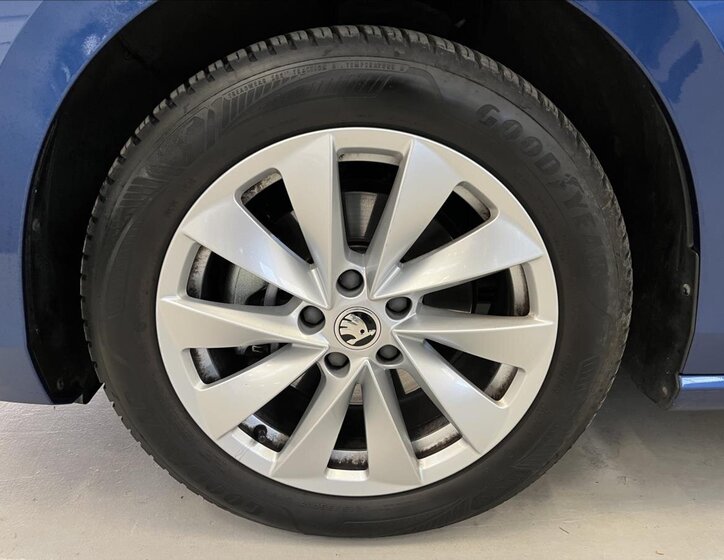 Škoda Superb Liftback 2,0 l 110 kw