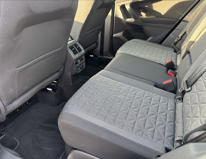 Volkswagen Tiguan 14