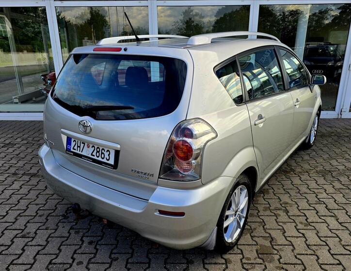 Toyota Corolla Verso 7