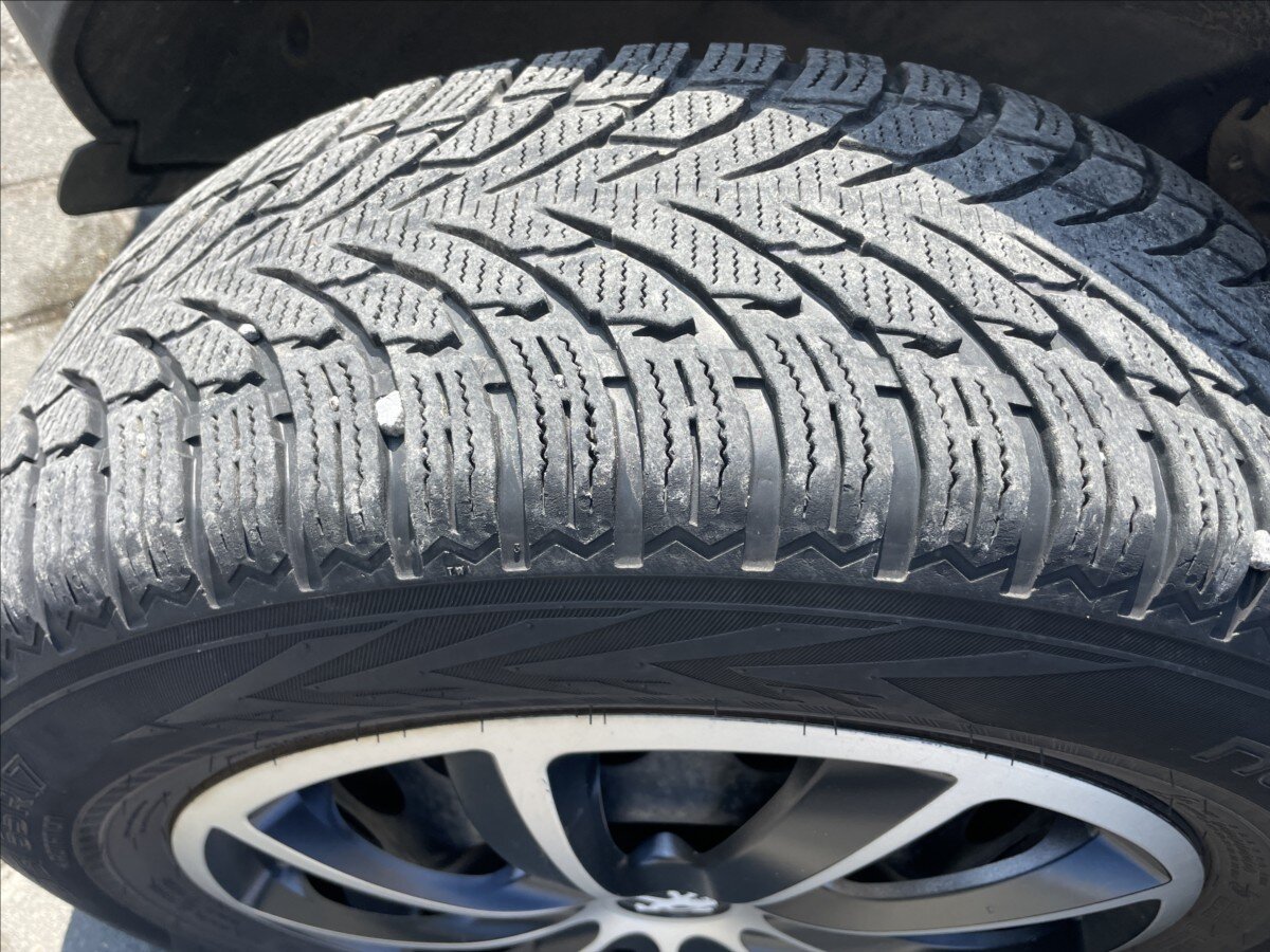 Peugeot 3008 MPV 1,2 l 96 kw