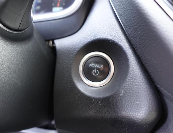 Toyota Corolla Cross 26