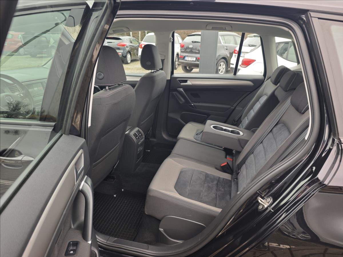 Volkswagen Golf Sportsvan