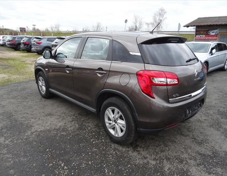 Citroën C4 Aircross 5