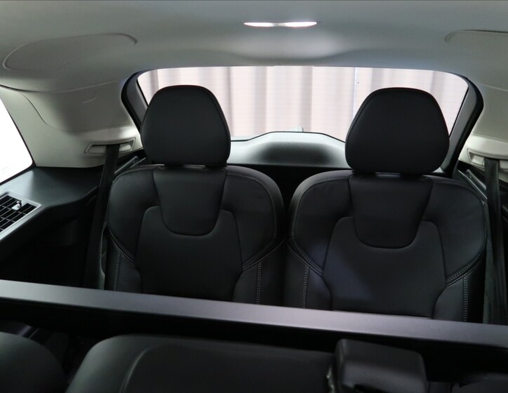 Volvo XC90 27
