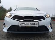 KIA Ceed 4
