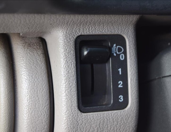 Land Rover Freelander Kombi 2,0 l 71 kw