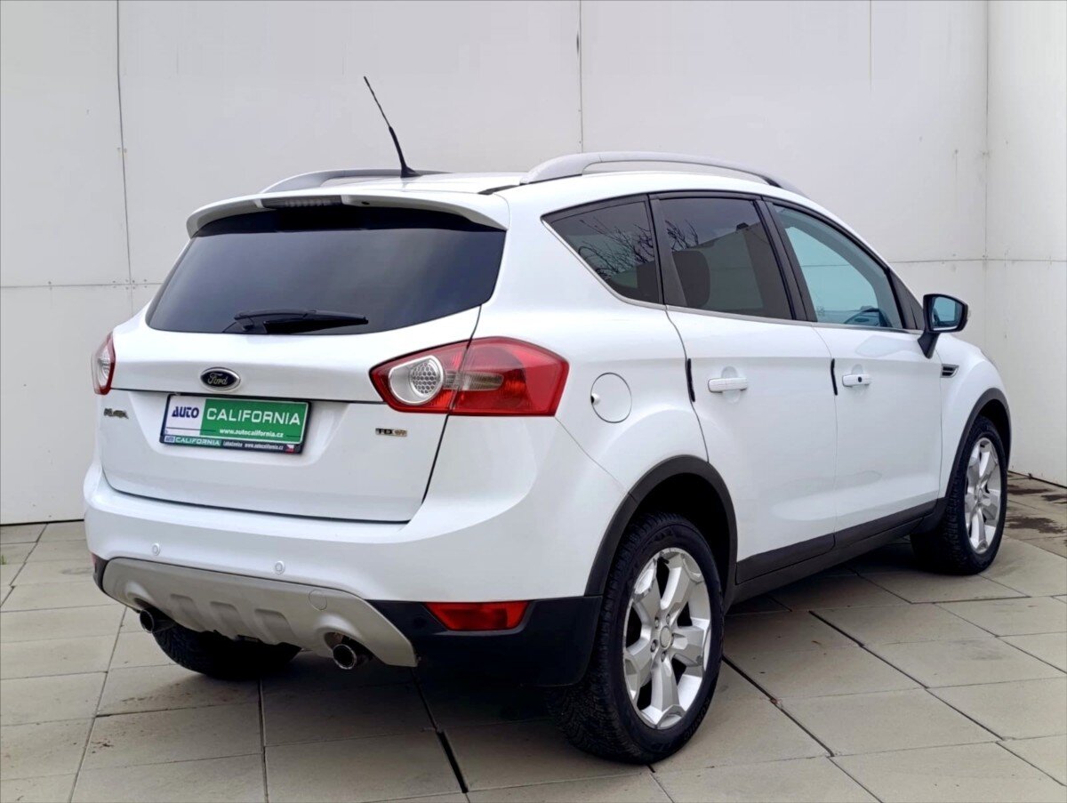 Ford Kuga SUV / Terénní 2,0 l 120 kw