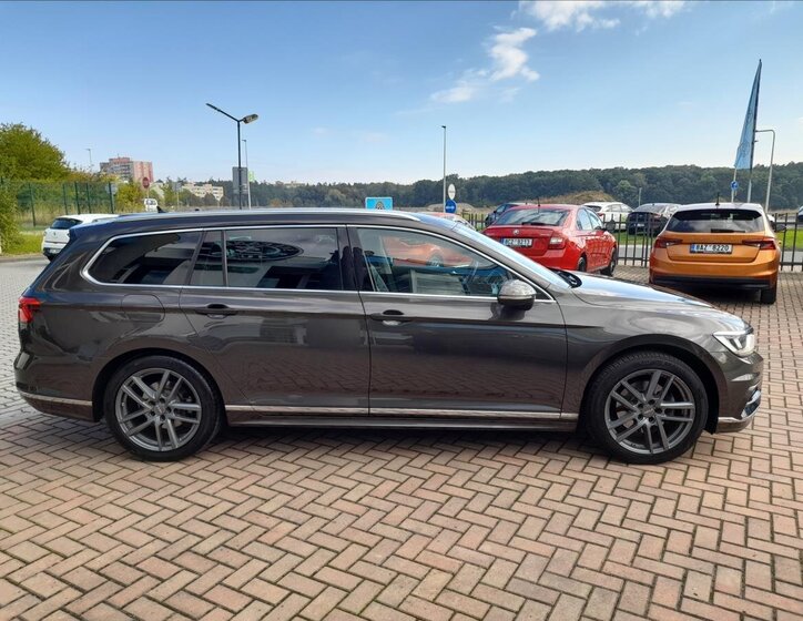 Volkswagen Passat Kombi 2,0 l 140 kw