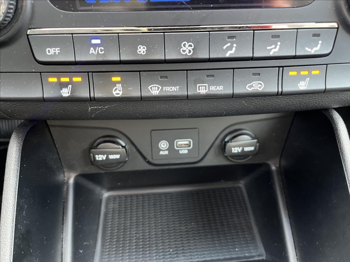 Hyundai Tucson SUV / Terénní 2,0 l 100 kw