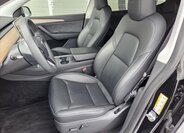 Tesla Model Y SUV / Terénní 0,0 393 kw