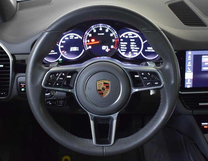 Porsche Cayenne SUV 3,0 l 250 kw