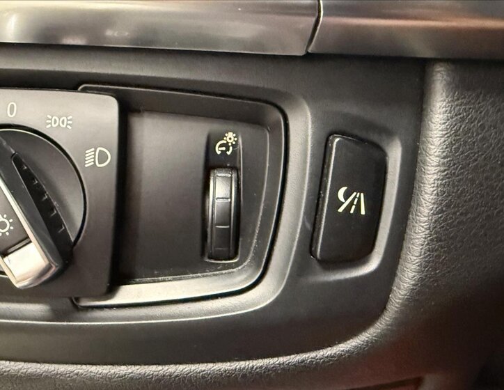 BMW X6 SUV 3,0 l 280 kw