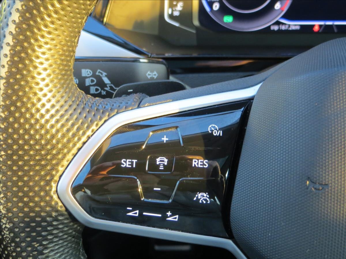 Volkswagen Arteon Kombi 2,0 l 147 kw