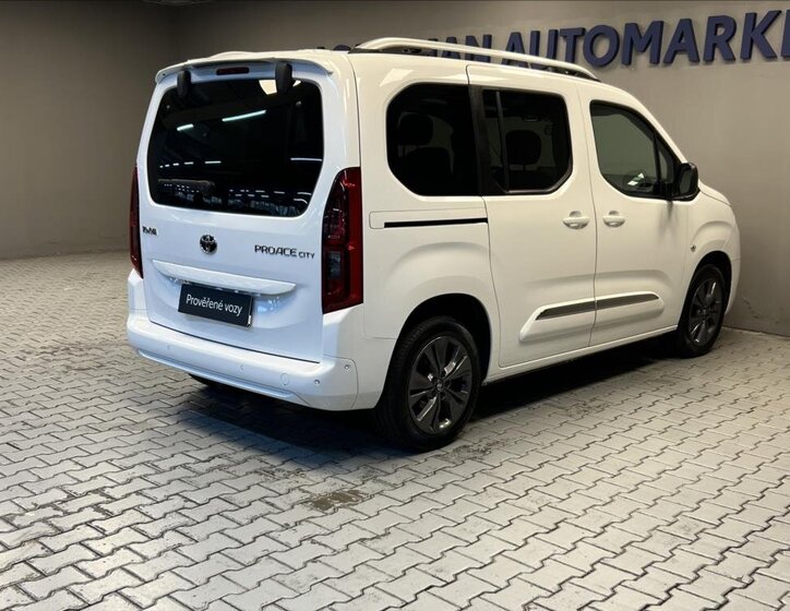 Toyota ProAce City Verso 2