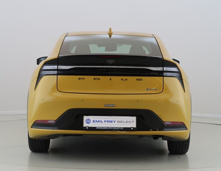 Toyota Prius 6